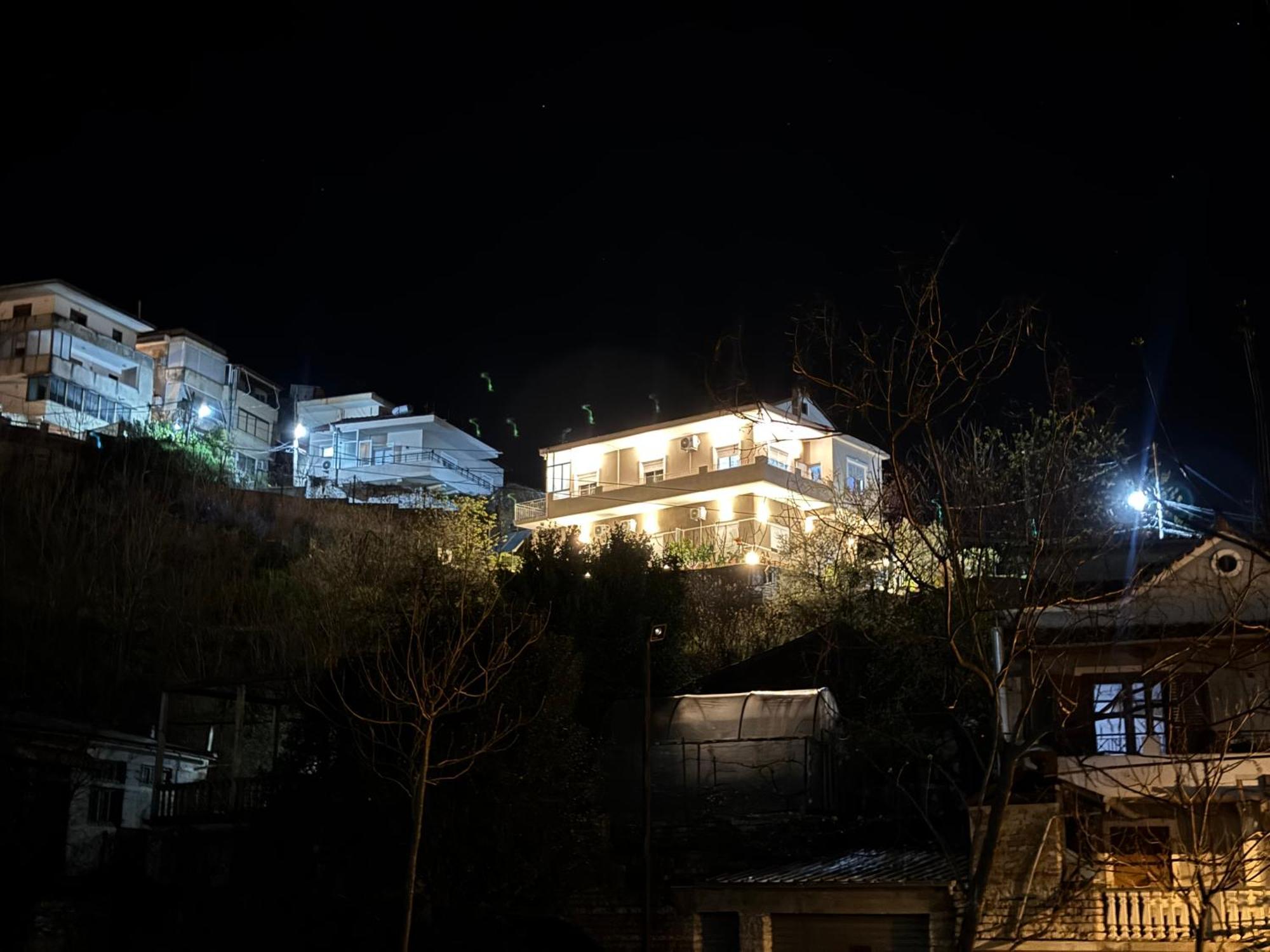 Ilvi Guesthouse Gjirokaster Exterior photo