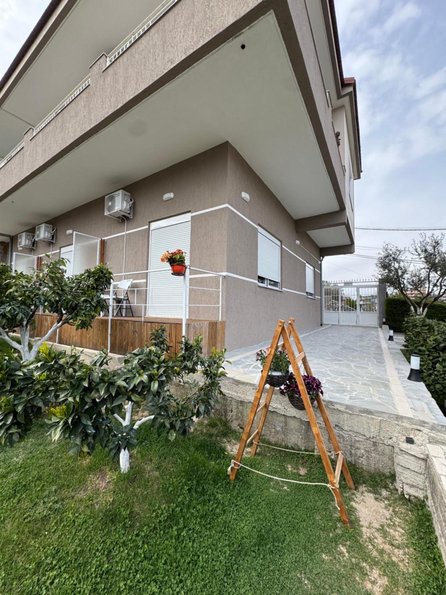 Ilvi Guesthouse Gjirokaster Exterior photo